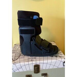 Inflatable High Walking Boot sz L